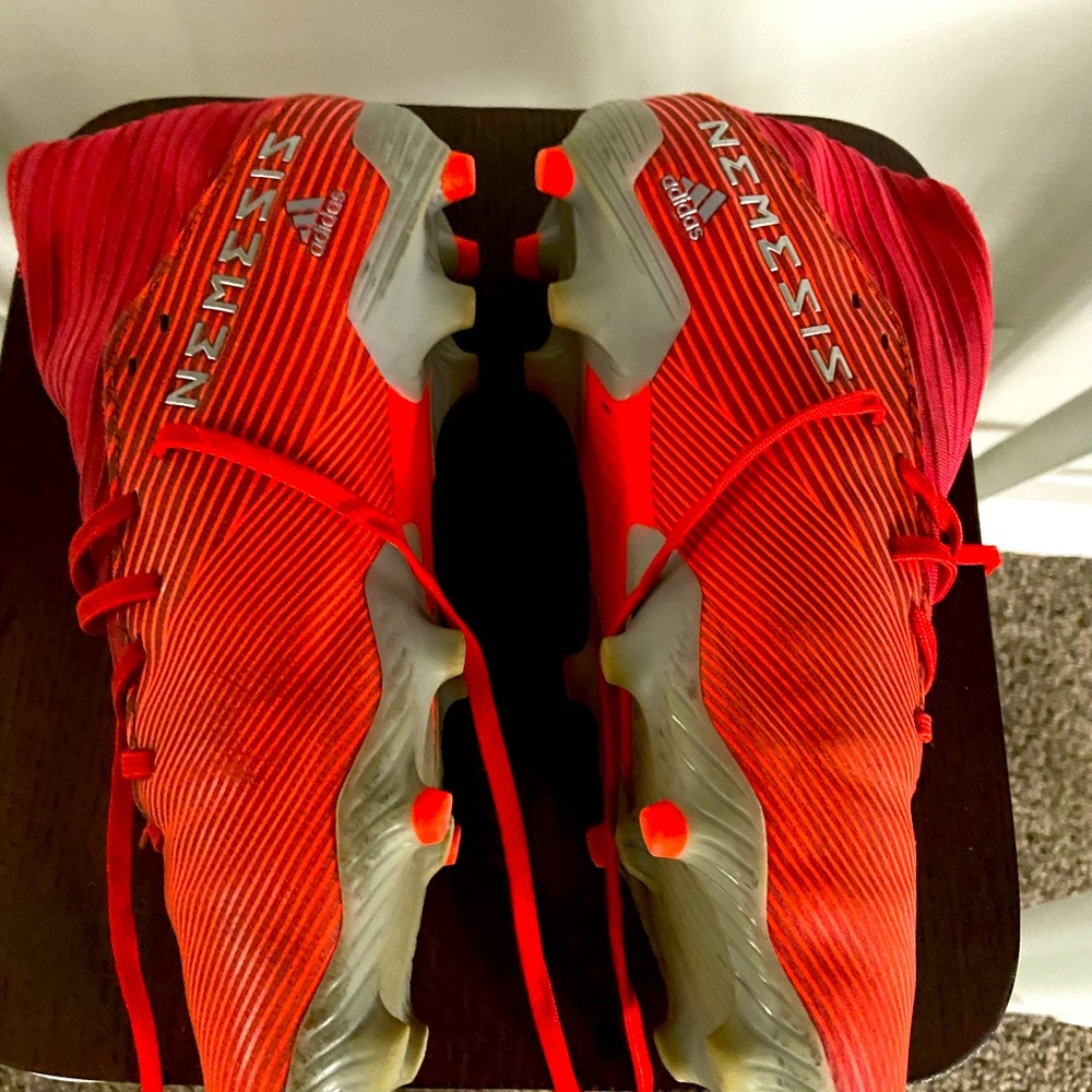 Adidas mens Nemeziz soccer cleats